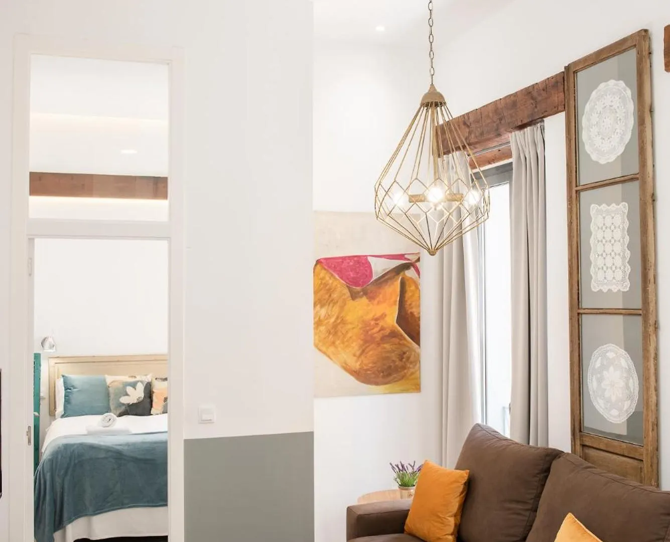 Acanthus Sevilla 0*,
