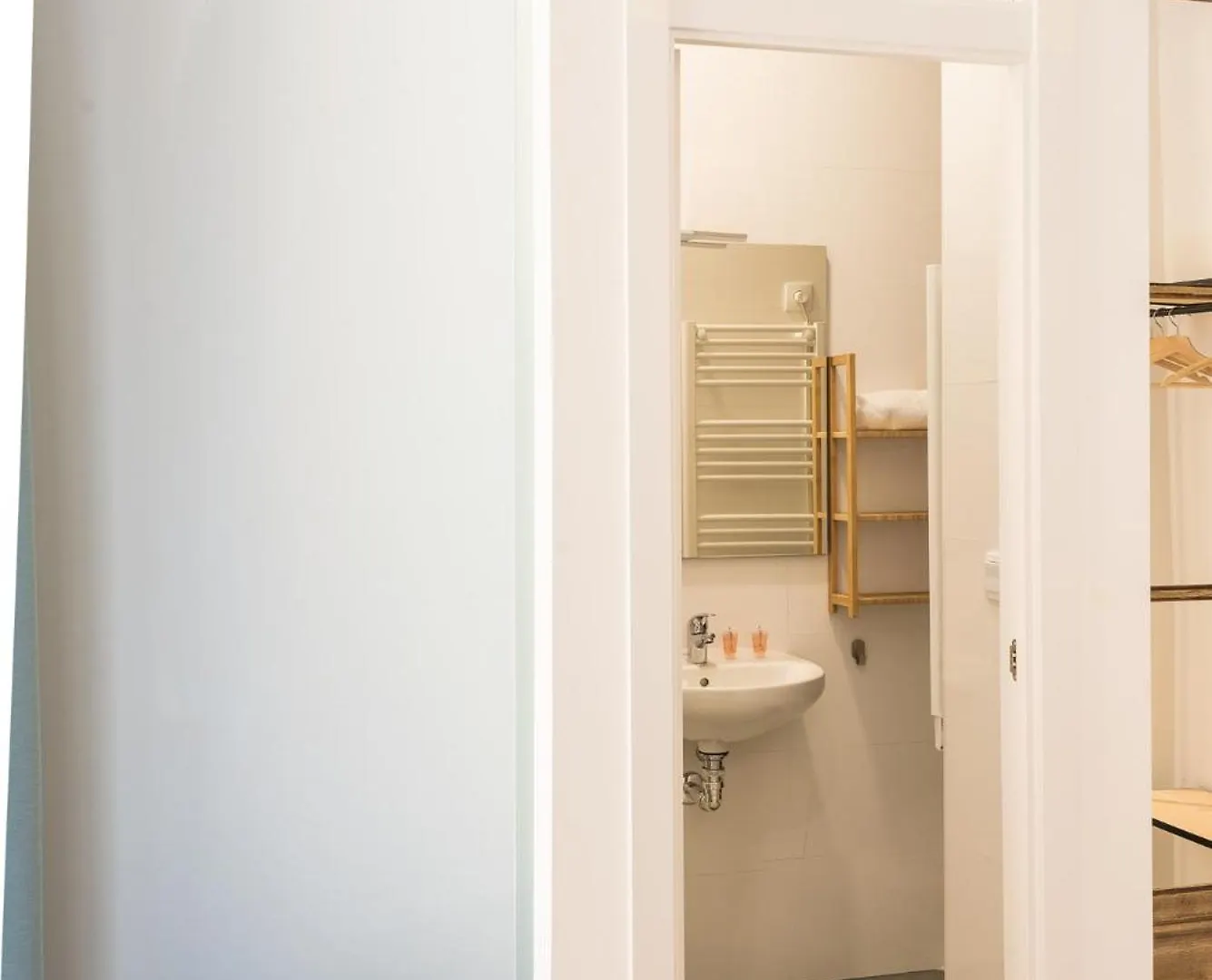 Acanthus Seville Apartment